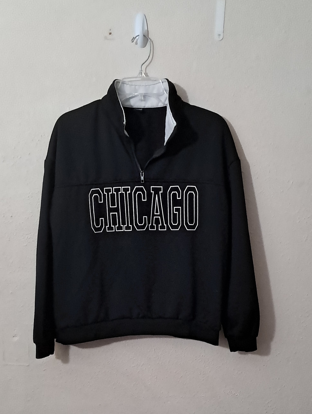 SHEIN Women's Size Large 1/4 Zip Sweatshirt with White CHICAGO Lettering